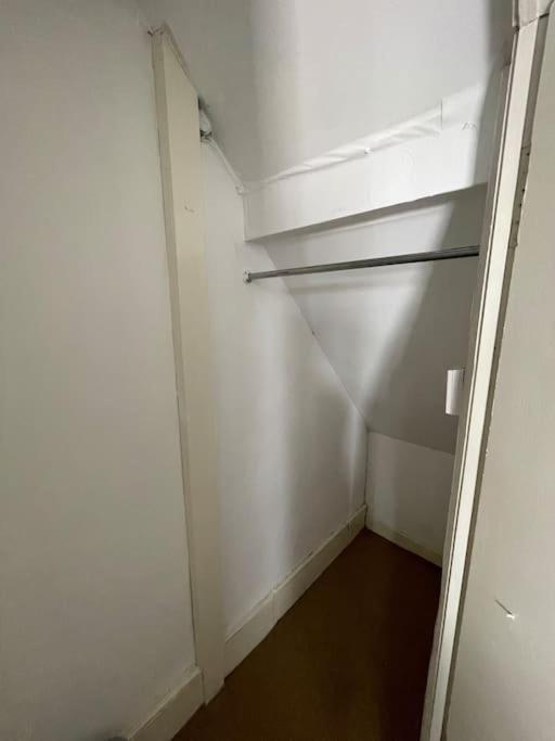 Private Guest Rooms In Tooting ลอนดอน ภายนอก รูปภาพ